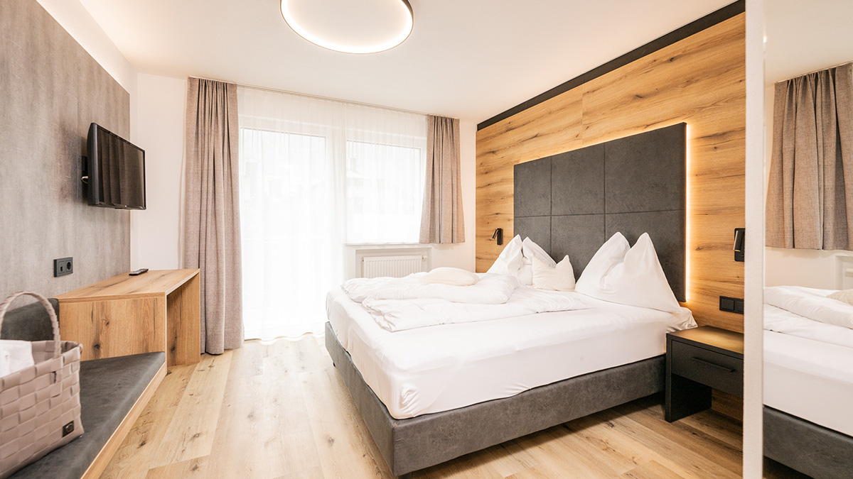 Camera doppia rasun letto matrimonale